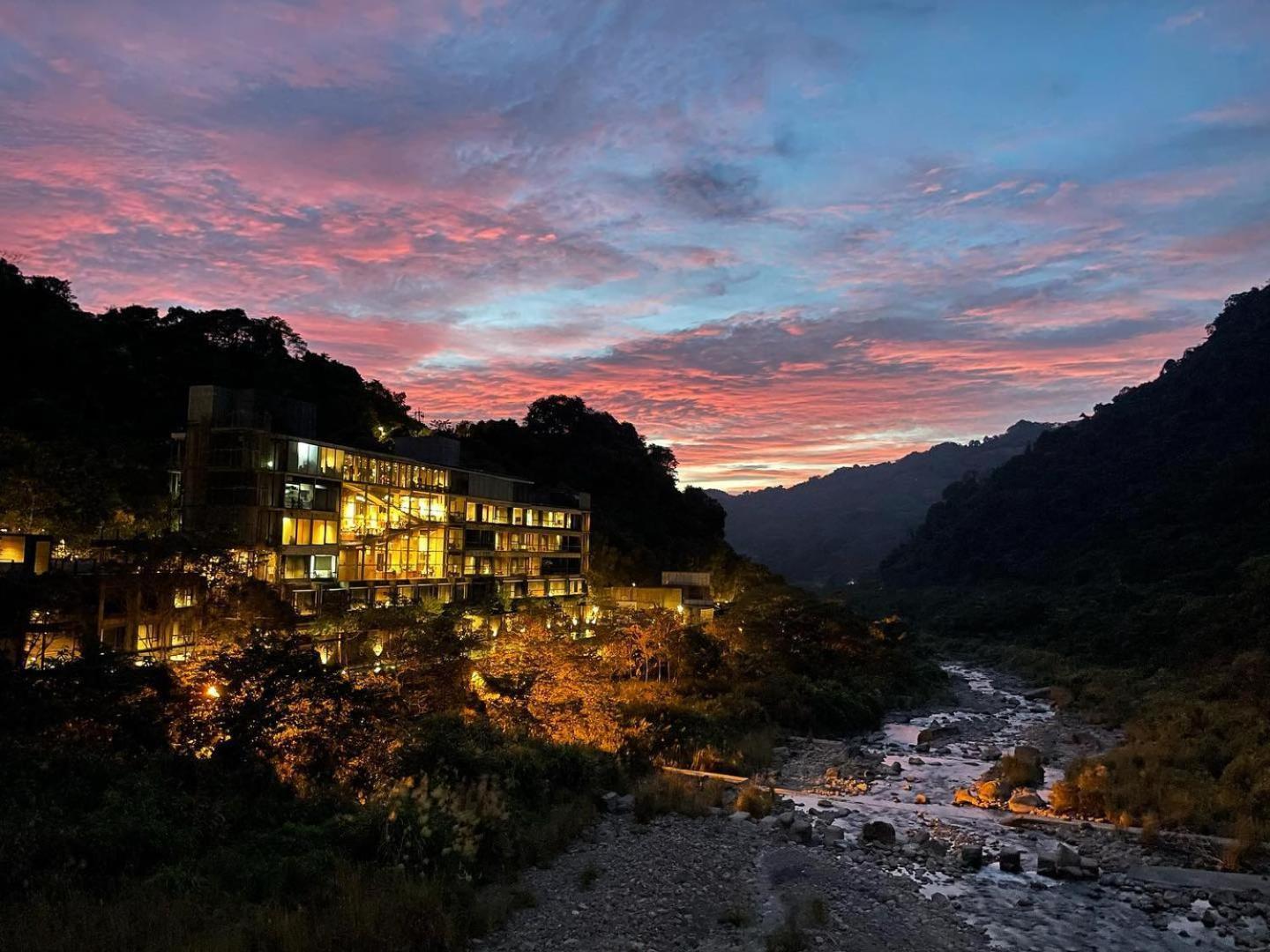 Готель Onsen Papawaqa Тайань Екстер'єр фото